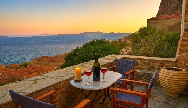 Seaview Dream Suite – Pablito House Monemvasia