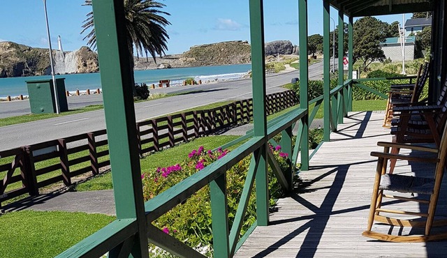Seaview House at Castlepoint with Great Views