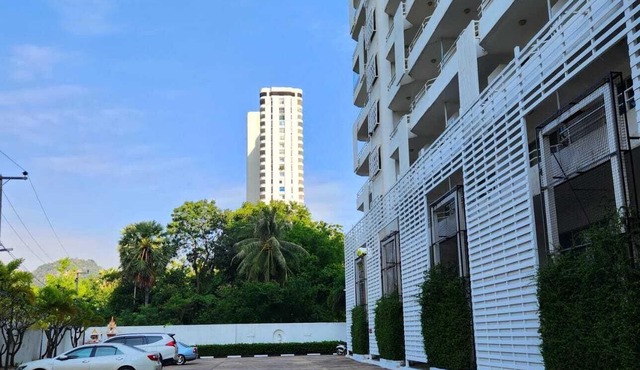 Seaview studio with beach access Hua Hin Khao Tao