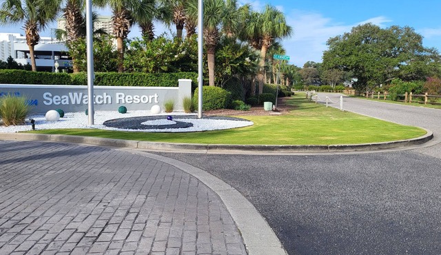 Seawatch Resort Family-friendly, 1-bedroom with ocean view and beach access.