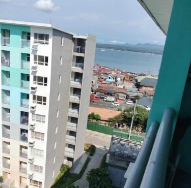 seawind tower 5 family room