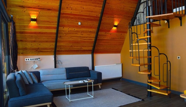 Secluded 2Bedroom Bungalow in Welcoming Sapanca:Heated Private Pool+Large Garden