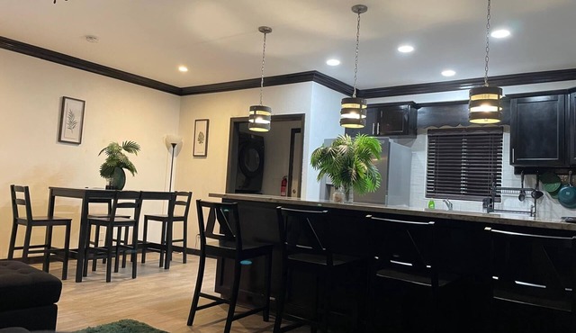 Secluded Contemporary 2BR 2BA Suite