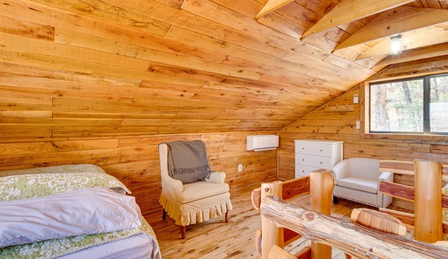 Secluded Cotter Cabin, 1 Mi to White River Fishing