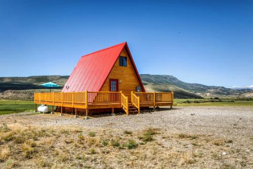 Secluded & Cozy Antimony Cabin w/Fire Pit
