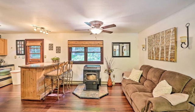 Secluded East Durham Cabin Retreat with Deck!