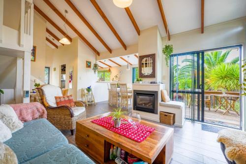Secluded Forest Cottage in Northcross