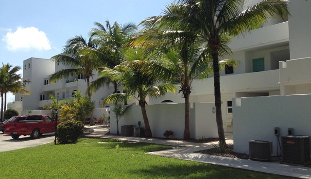 Secluded Groundfloor Beachfront Condo