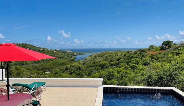 Secluded Hillside Home above Salt River National Park - Sea Views & Private Pool
