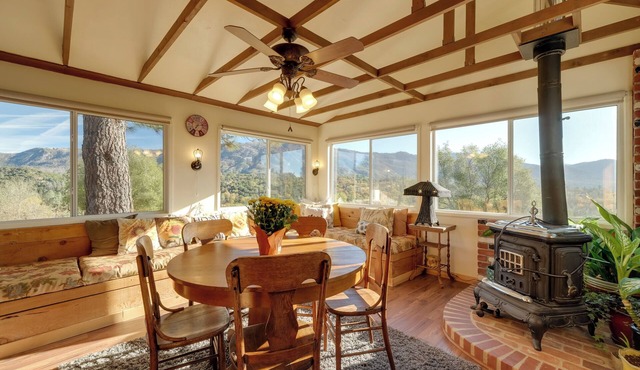 Secluded Mountain Hideaway < 8 Miles to Bass Lake!
