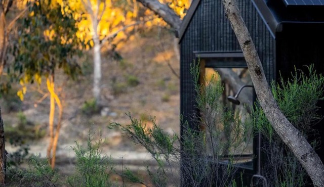 Secluded off-Grid cabin with water views - Marcel