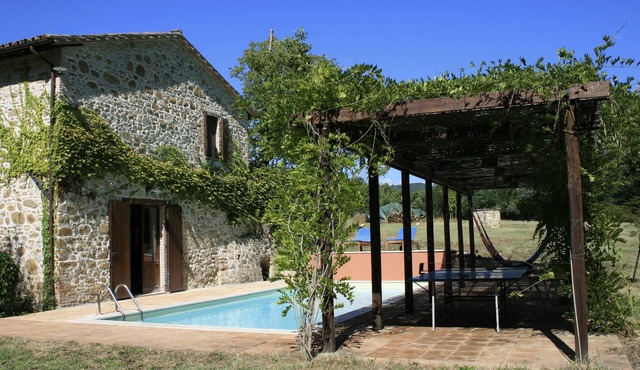 Secluded, Restored Mill With Private Pool In Umbrian Countryside