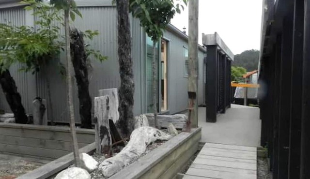 Secluded Seafront Getaway near Southern Alps of New Zealand
