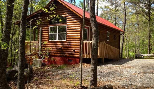 Secluded Setting Conveniently located close to downtown.