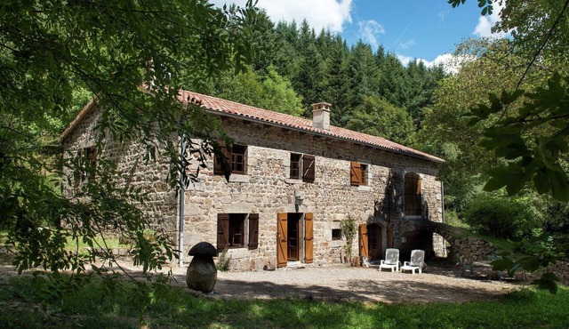 Secluded Stone Villa Retreat