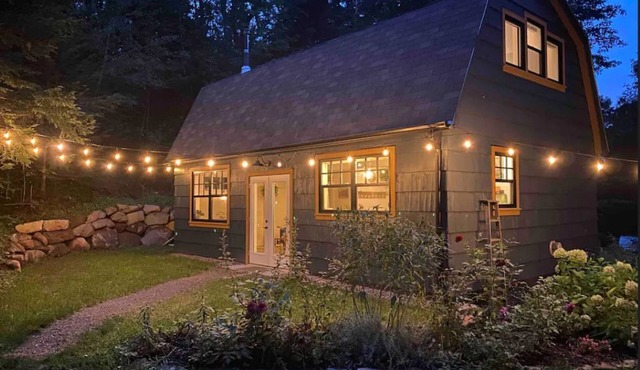 Secluded streamside retreat in wine country