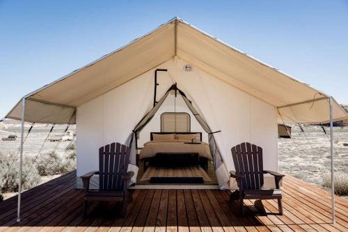 Secluded Sustainable Bell Tent Retreat with Private Decks Near Monticello, Utah
