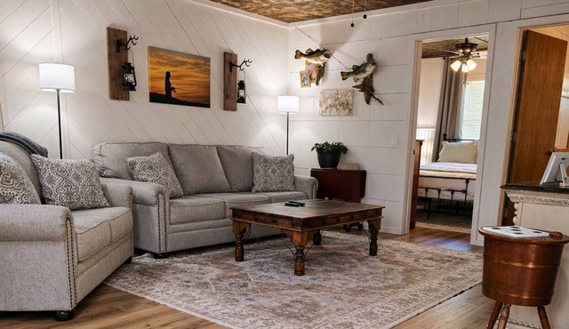Secluded Table Rock Lake Cabin Near Branson