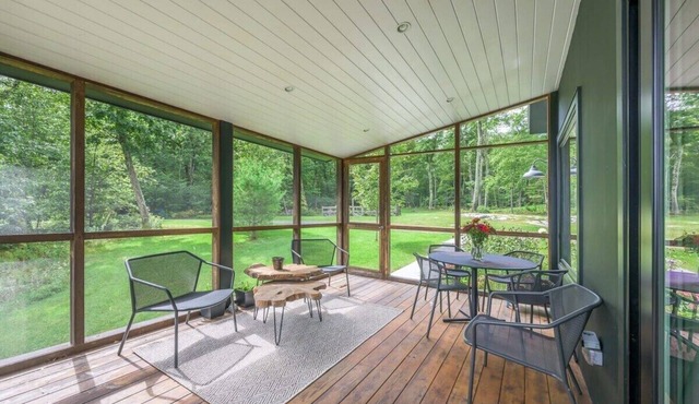 Secluded Tranquility, Contemporary Comfort,upstate
