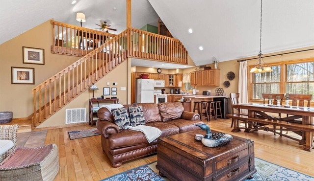 Secluded w River Access, Firepit, Screened Porch