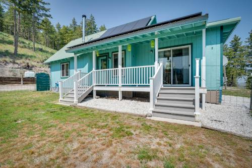 Secluded Washington Cabin Near Hikes & Lakes!