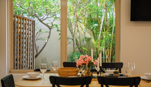 Secret Garden/North Sydney/Walk to Metro & Train/7pl