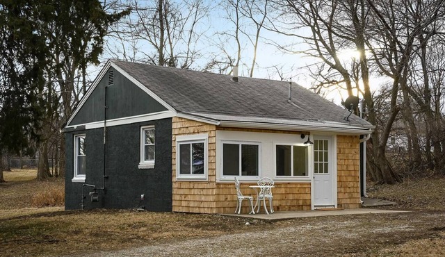 Secure 1BR: Perfect for Work & Fútbol Championship X4