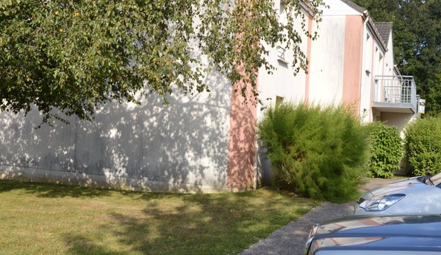secure and quiet, close to all shops, museum, cinema, theater, shops
