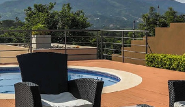 Secure Central Valley Escape Near SJO + 27 Ideal for Families Modern Convenience