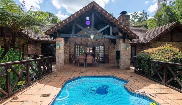 Secure Golf Estate Lifestyle - Kensington Lodge