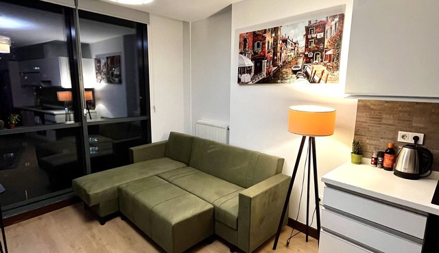 Secure residence with high speed internet 2+1