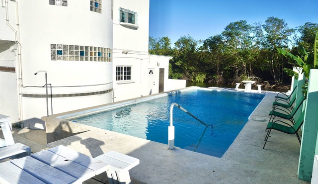 See Belize TRANQUIL Sea View 2nd Floor Studio with Pool and Overwater Deck