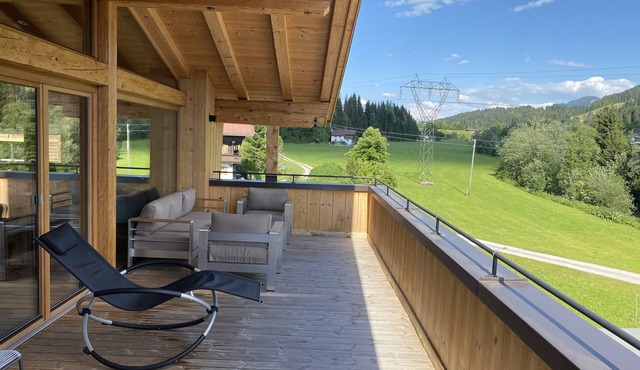 Seeebach Chalets - luxury vacation on 2 floors!