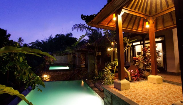 Segening Villa