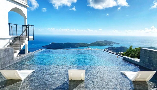 Selah Villa with Beautiful St. Thomas Harbour Views!