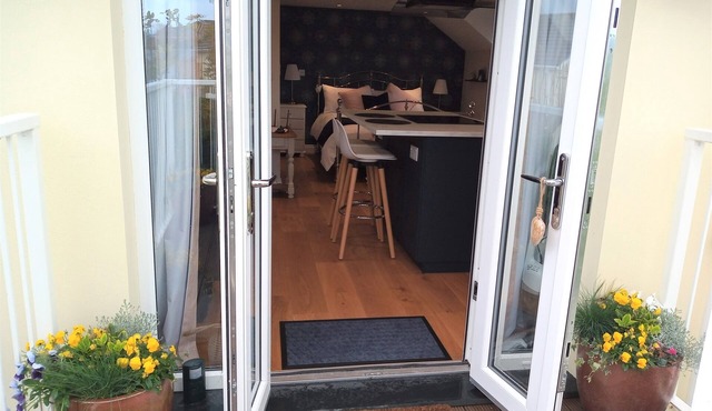 Self catering apartment for 2 + cot - dog friendly, near Bideford, North Devon