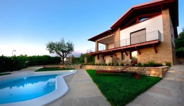 Self catering Residence Masnaiot for 2 people