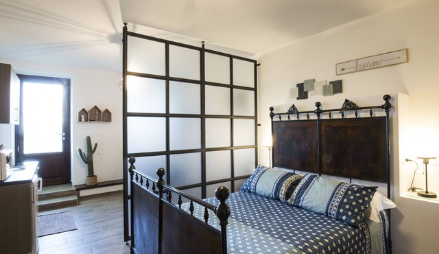 Self catering Residence Masnaiot for 2 people