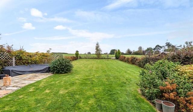 Self-Contained Annex Peaceful Village Setting with Fields Behind. Pet friendly!