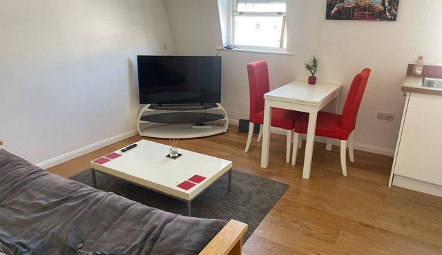 Self contained one bedroom flat in the heart of Brighton, close to the beach