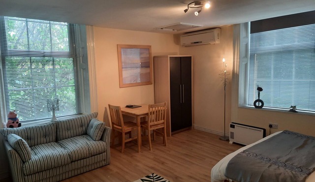 Self Contained Studio Flat in Winterton Hall