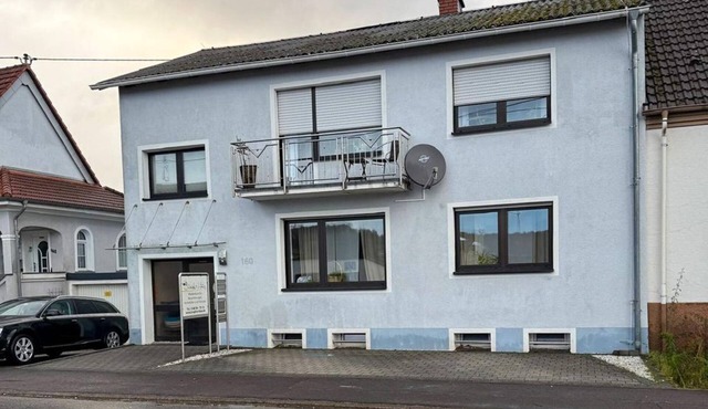 Selina's Apartment, Germany