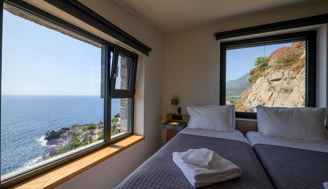 Selini Penthouse Suite