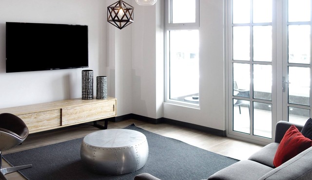 Semaphore Splash Apartments