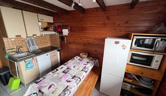 Semi-detached chalet with lake and mountain views