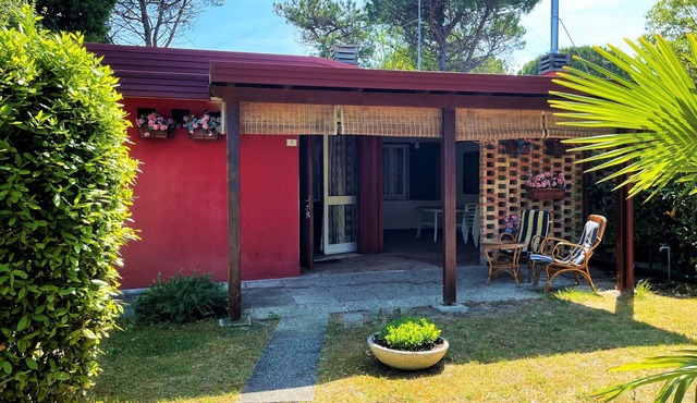 Semi-detached Villa Giulia in Bibione Pineda