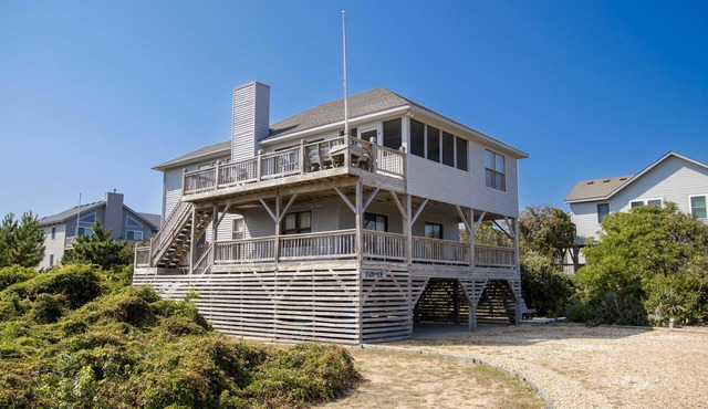 Semi-Oceanfront, secluded Beach Cottage, Close to Beach! SA210, Farmer