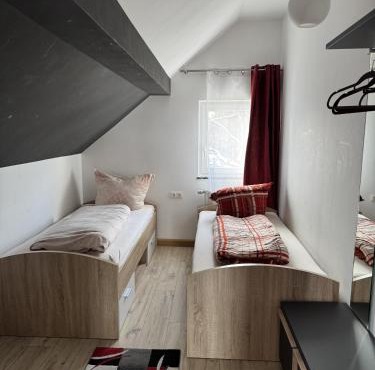 Semihome