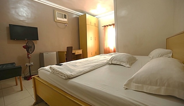 Semper Diamond Lodge