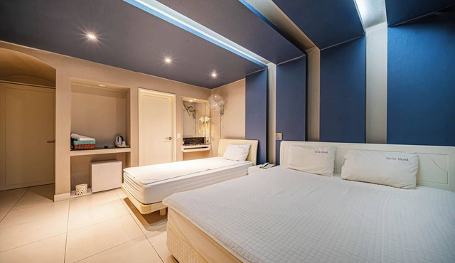 Sense Motel